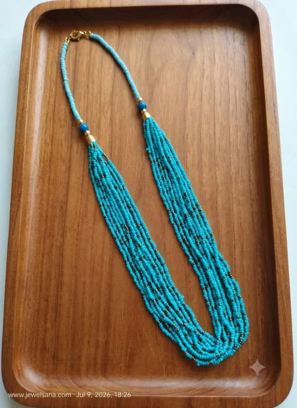 Turquoise_Beaded_Multi-Strand_Necklace_For_Women
