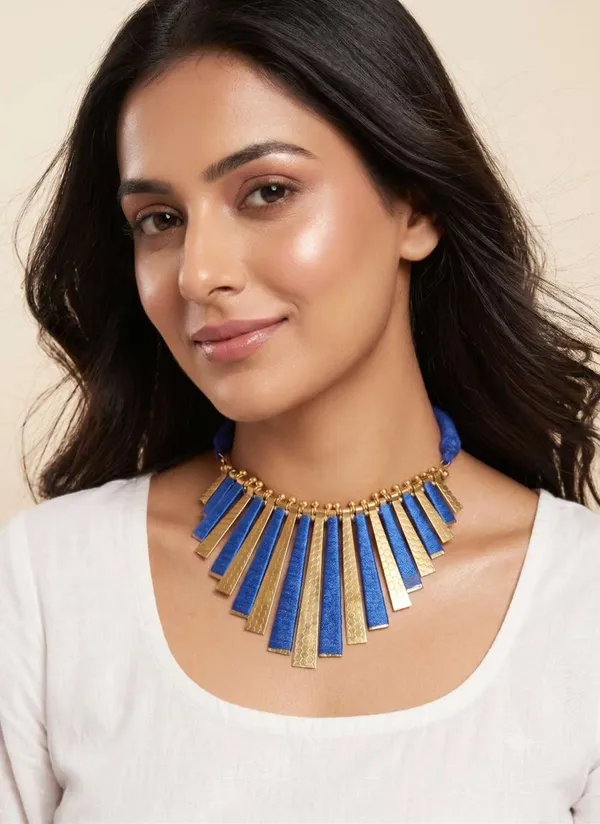 Blue_Thread_Metal_Statement_Necklace_For_Women
