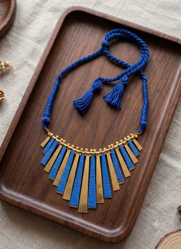 Blue_Thread_Metal_Statement_Necklace_For_Women