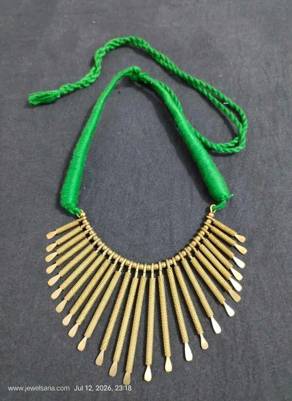 Green_Thread_Metal_Statement_Necklace_For_Women