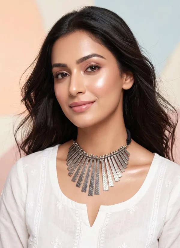 Black_Metal_Statement_Necklace_For_Women