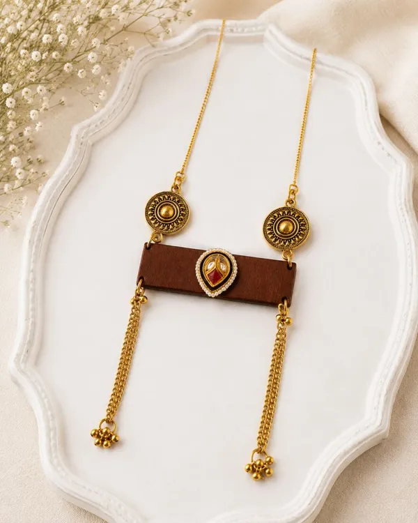 Gold_Tone_Pendant_Statement_Necklace_For_Women