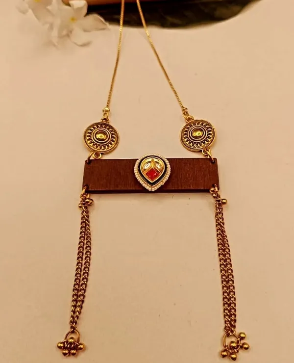 Gold_Tone_Pendant_Statement_Necklace_For_Women