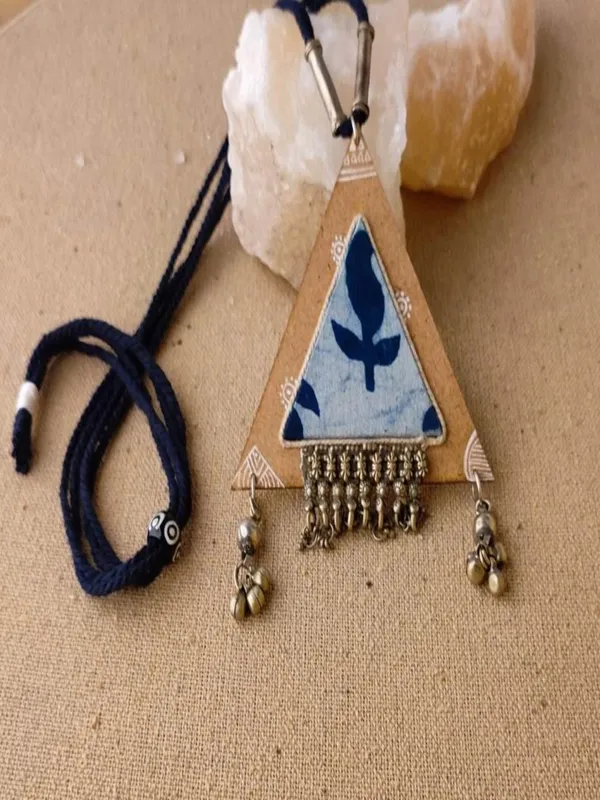 Blue_Fabric_Tribal_Triangle_Pendant_Necklace_For_Women