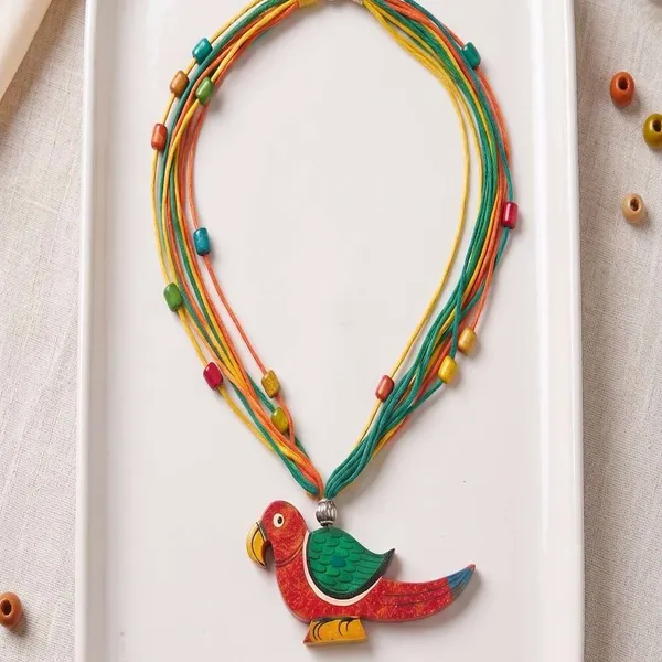 Multicolor_Wooden_Parrot_Pendant_Necklace_For_Women