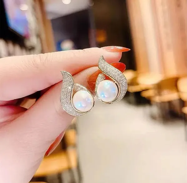 White_Stainless_Steel_Earring_For_Women