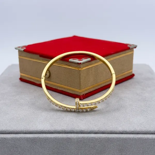 Gold_Stainless_Steel_American_Diamond_Bracelet_For_Women