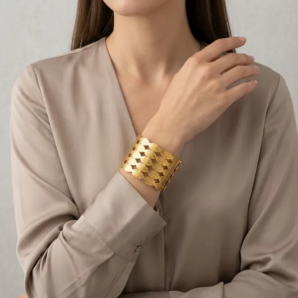 Gold_Stainless_Steel_Bracelet_For_Women