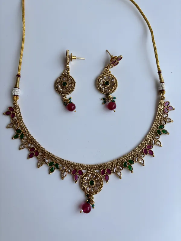 Multi_And_Gold_Copper_Brass_Necklace_Set_For_Women
