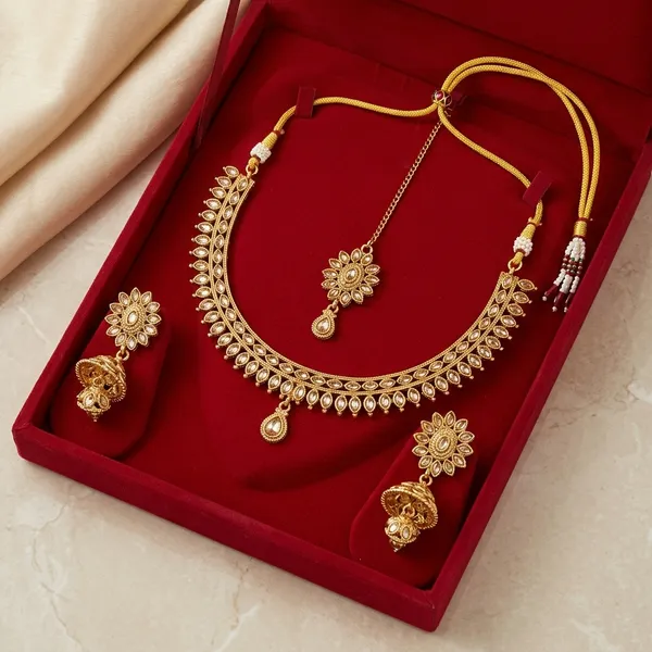Champagne_And_Gold_Copper_Brass_Necklace_Set_For_Women