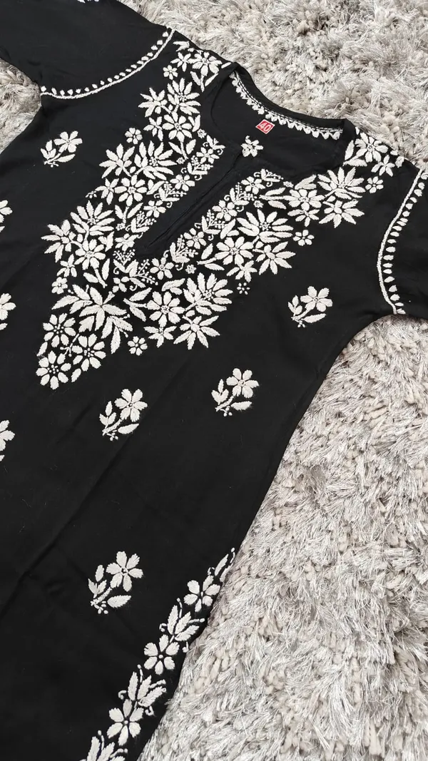 Zehra_Hand_Work_Fine_Chikankari_Straight_Kurti_For_Women