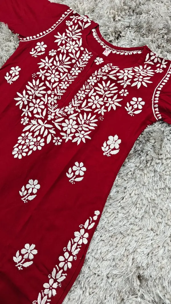 Aab-E-Neel_Hand_Work_Fine_Chikankari_Straight_Kurti_For_Women