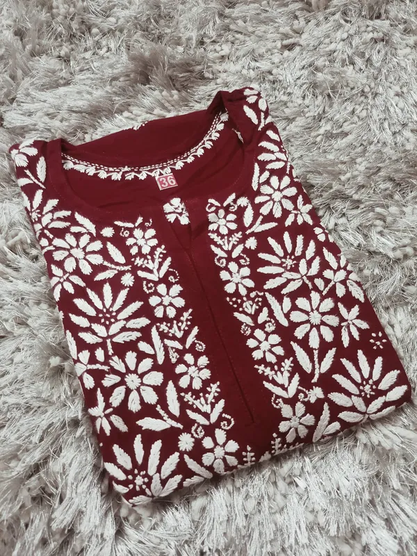 Aab-E-Neel_Hand_Work_Fine_Chikankari_Straight_Kurti_For_Women