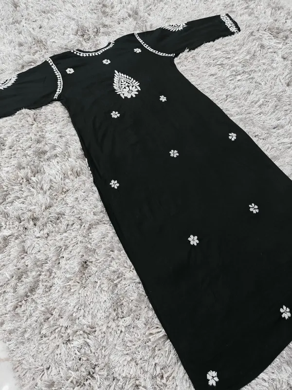 Saanvi_Hand_Work_Fine_Chikankari_Straight_Kurti_For_Women