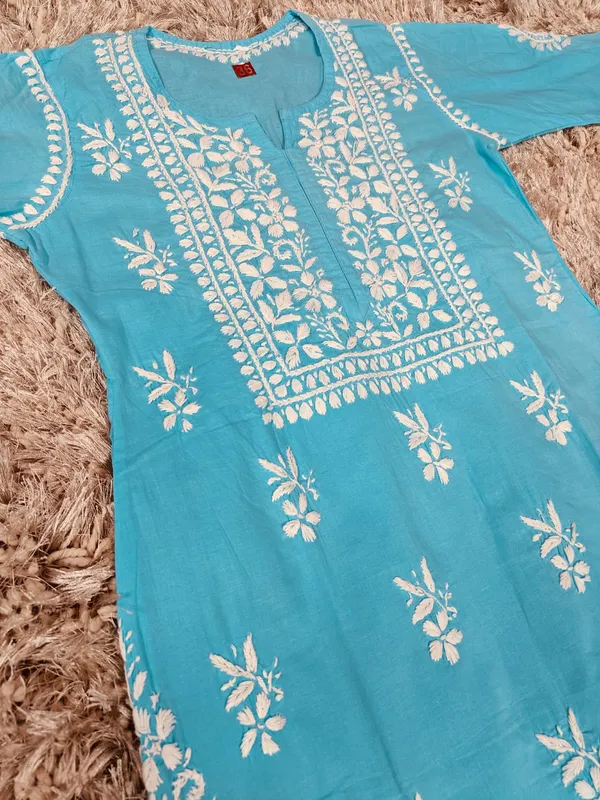 Rang-e-Noor_Hand_Work_Fine_Chikankari_Pant_Set_For_Women