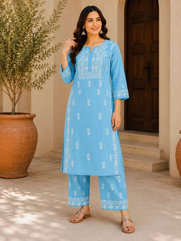 Rang-e-Noor_Hand_Work_Fine_Chikankari_Pant_Set_For_Women