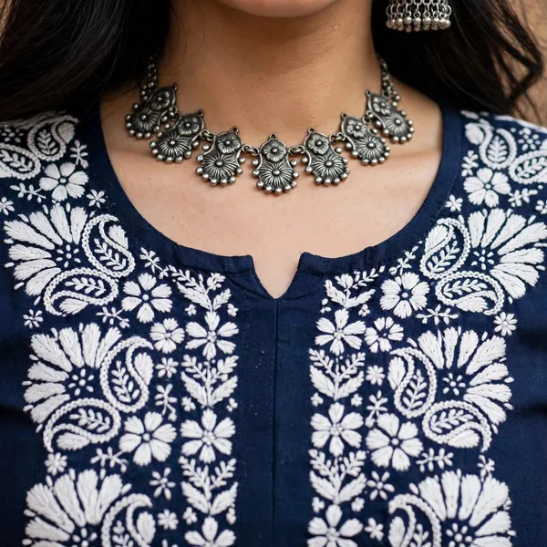 Falaq_Hand_Work_Fine_Chikankari_Straight_Kurti_For_Women
