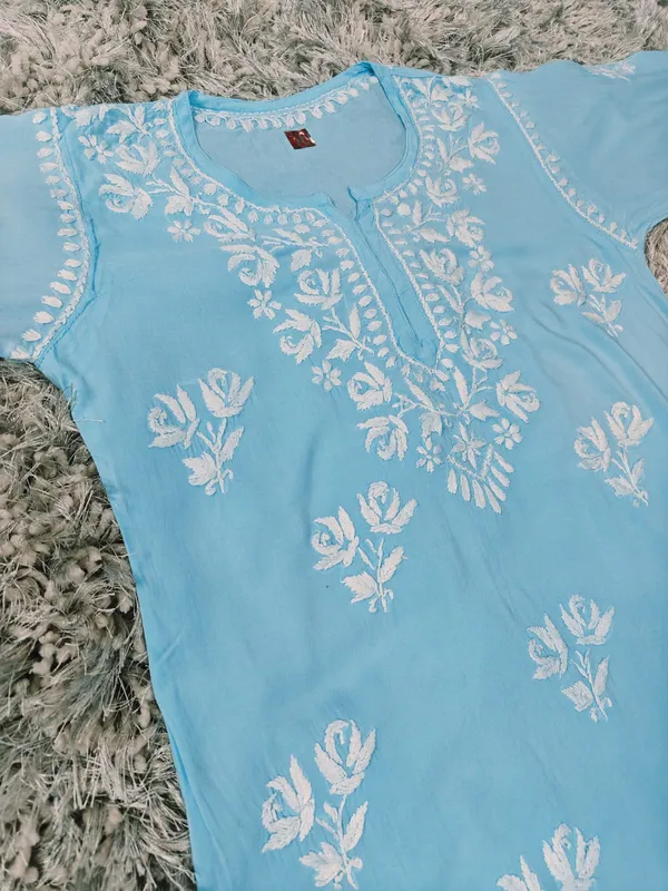 Tara_Hand_Work_Fine_Chikankari_Straight_Short_Top_For_Women