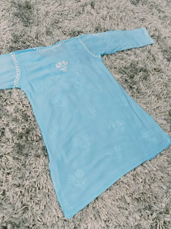 Tara_Hand_Work_Fine_Chikankari_Straight_Short_Top_For_Women