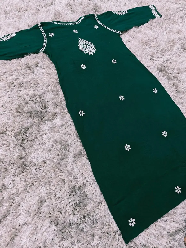 Prisha_Hand_Work_Fine_Chikankari_Straight_Kurti_For_Women
