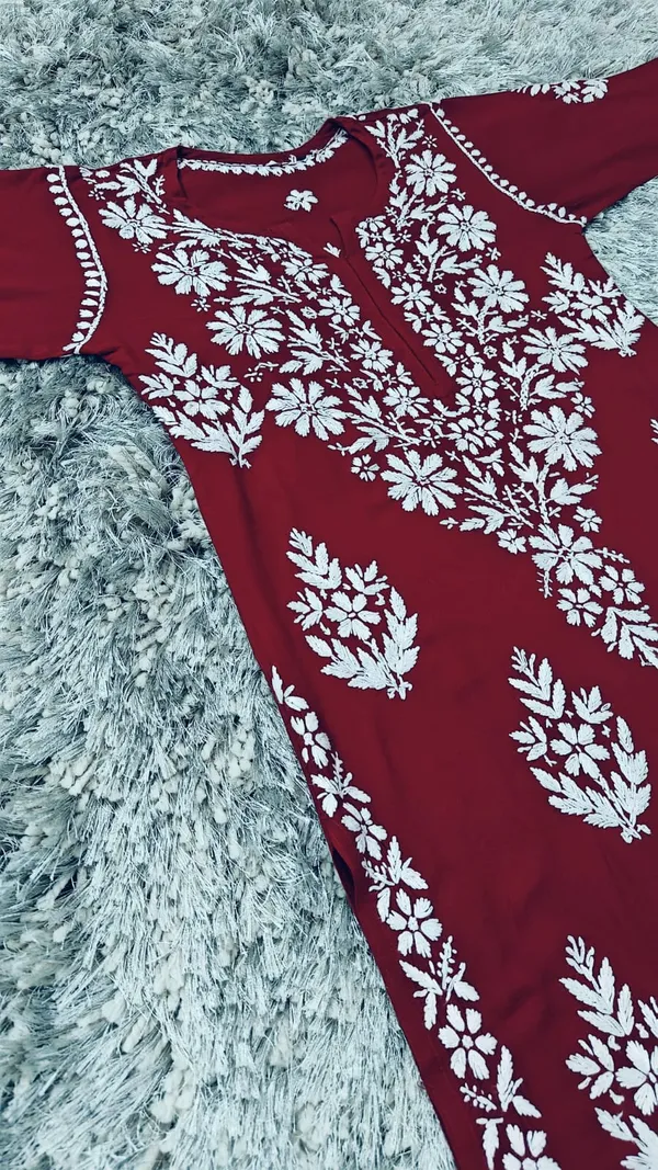 Vaidehi_Hand_Work_Fine_Chikankari_Straight_Kurti_For_Women