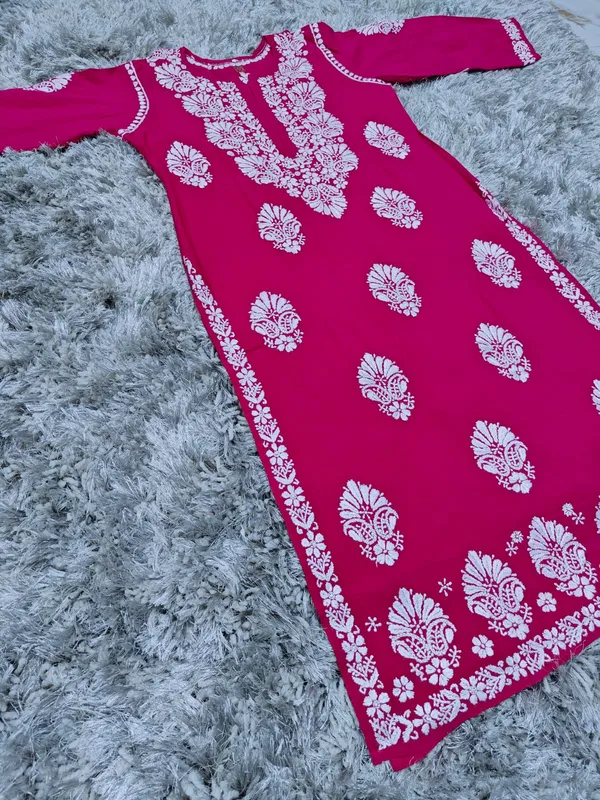 Kashvi_Hand_Work_Fine_Chikankari_Straight_Kurti_For_Women