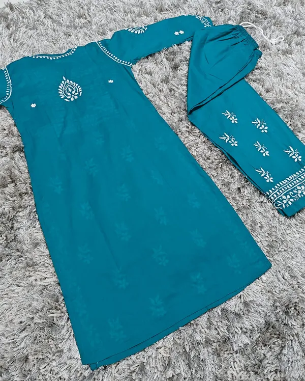 Vedika_Cotton_Hand_Embroidered_Straight_Kurti_Pant_Set_For_Women