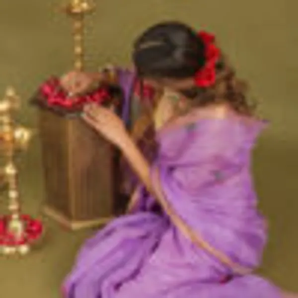 Lavender_Linen_Hand_Woven_Saree_For_Women