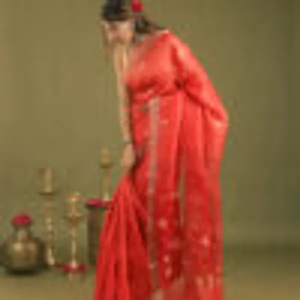 Ruby_Red_Silk_Linen_Hand_Woven_Saree_For_Women