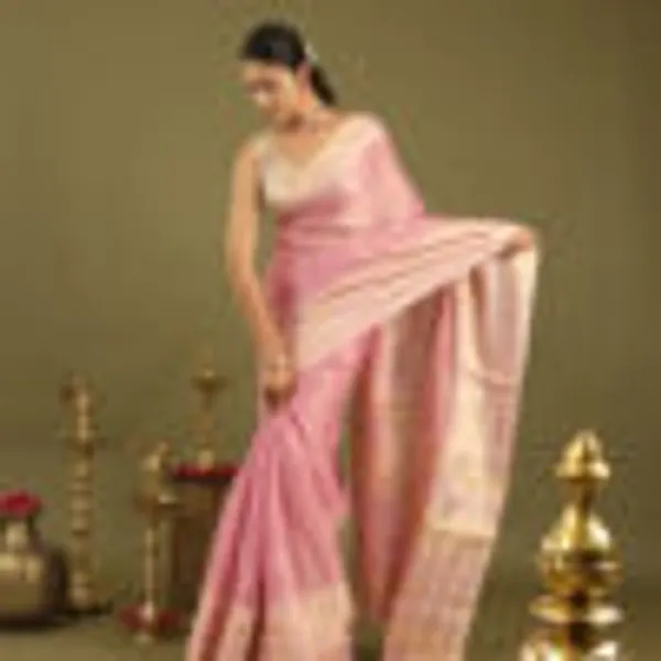 Pastel_Pink_Tissue_Mul_Cotton_Hand_Woven_Saree_For_Women