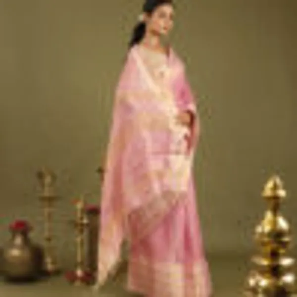 Pastel_Pink_Tissue_Mul_Cotton_Hand_Woven_Saree_For_Women