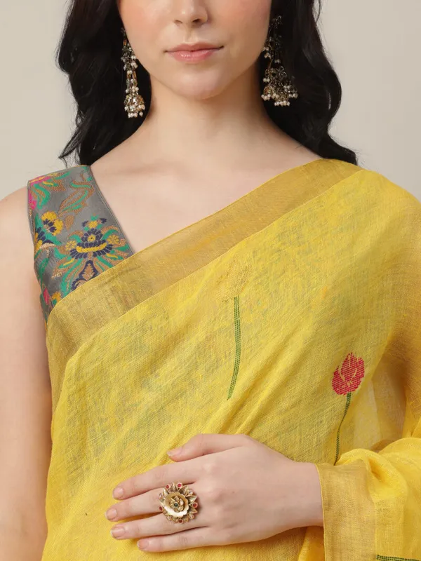 Yellow_Pure_Linen__HandWoven_Saree_For_Women