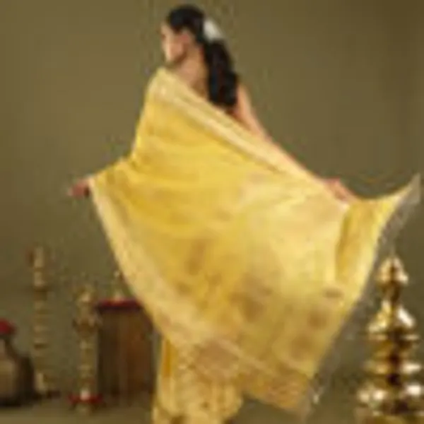 Yellow_Tissue_Mul_Cotton_Hand_Woven_Saree_For_Women