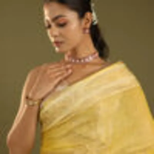 Yellow_Tissue_Mul_Cotton_Hand_Woven_Saree_For_Women