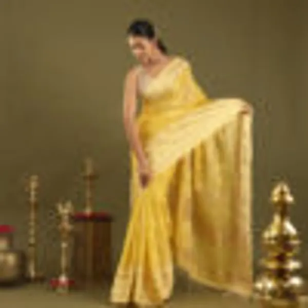 Yellow_Tissue_Mul_Cotton_Hand_Woven_Saree_For_Women
