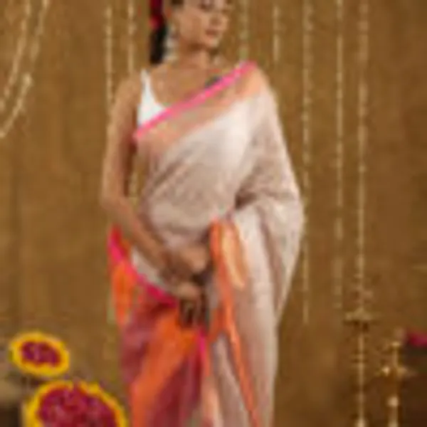 Ivory_Tissue_Cotton_Hand_Woven_Saree_For_Women