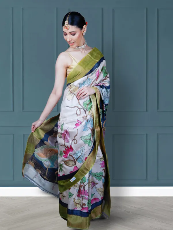 Cream_Pure_Tussar_Silk_Hand_Woven_Saree_For_Women