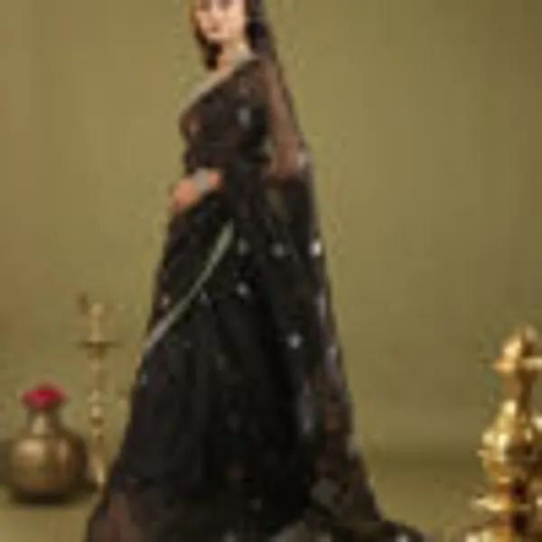 Black_Pure_Silk_Pure_Linen_Hand_Woven_Saree_For_Women