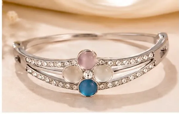 Blossom_Crystal_Cuff_Bracelet