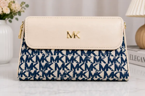 Premium_Geometric_Print_Sling_Clutch_Bag_–_Cream_&_Navy
