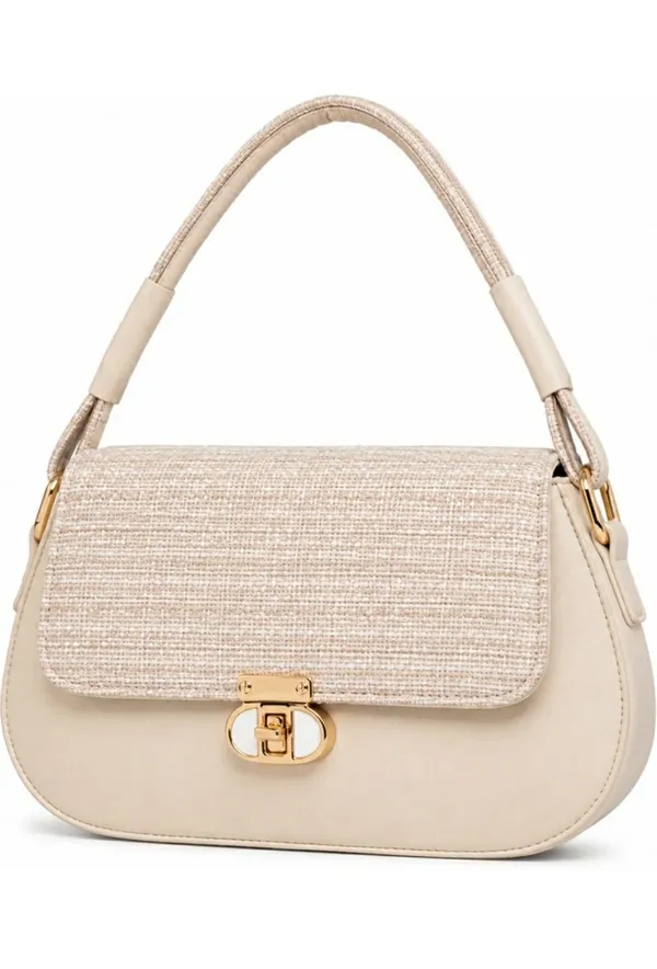 Textured_women's_handbag