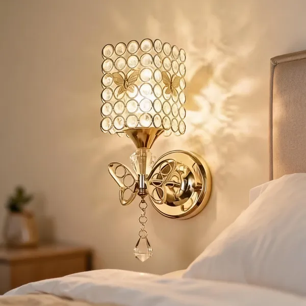 Crystal_Metal_Gold_Crystal_Beaded_Wall_Sconce