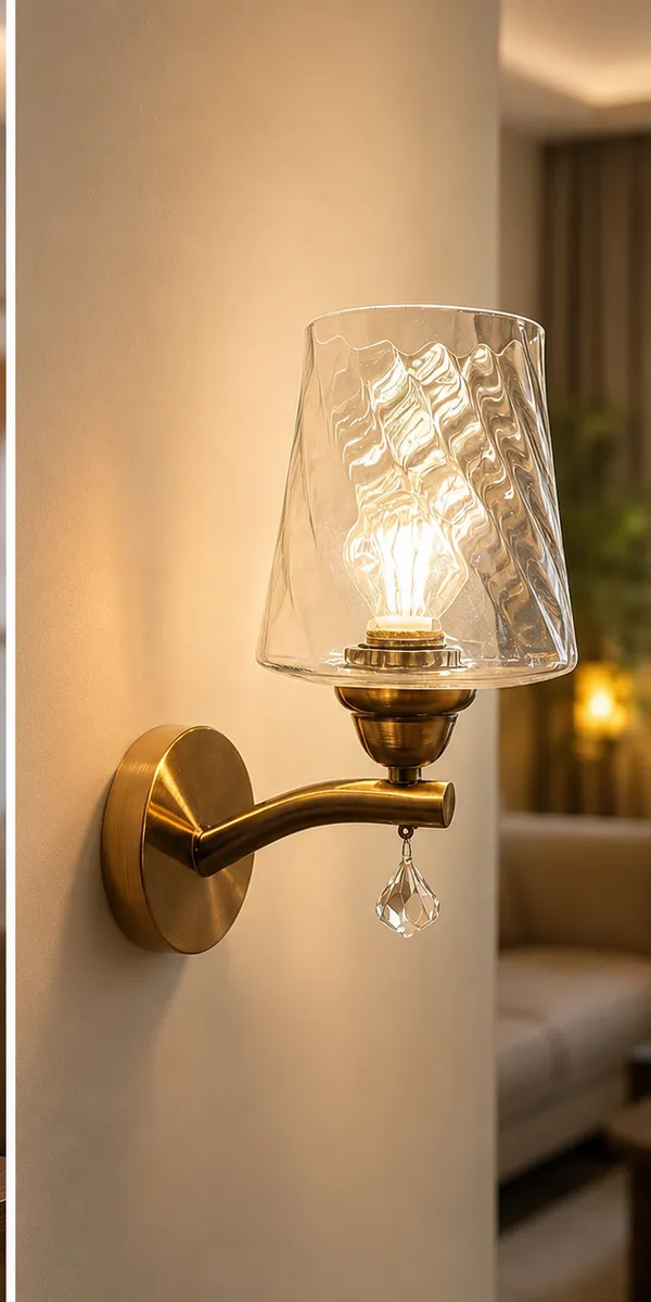 Glass_Crystal_Metal_Gold_Finish_Textured_Wall_Light