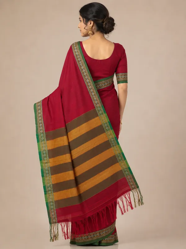 Shraddha_Red_Narayanapet_Pure_Handloom_Cotton_Saree_With_Running_Blouse_Piece_Same_Saree_Color_For_Women