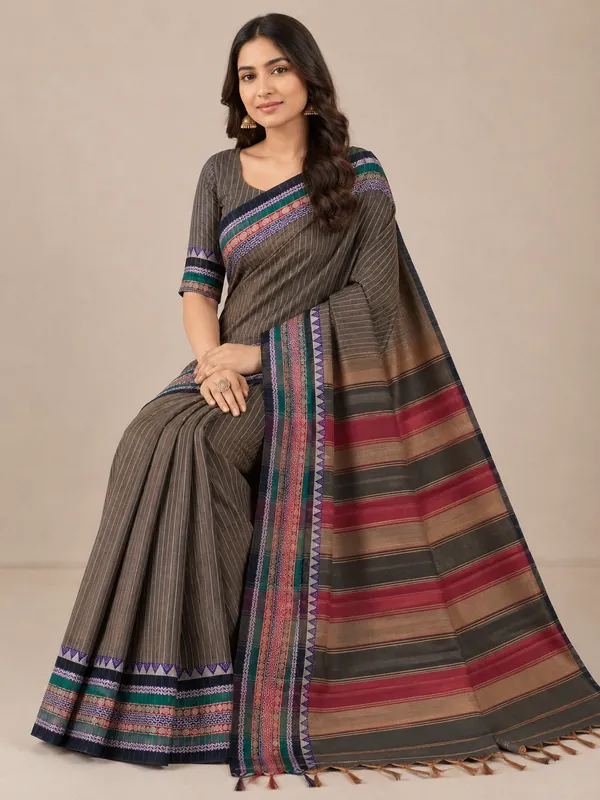 Anuradha_Grey_Striped_Pattern_Narayanpet_Pure_Cotton_Saree_Masarai_Cotton_With_Running_Blouse_Piece_For_Women