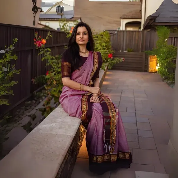 Elephant_Border_100%_Pure_Narayanpet_Cotton_Saree_With_Runing_Blouse_Piece
