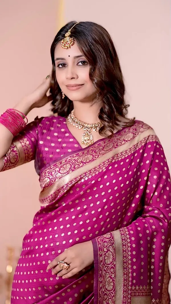 Banarasi_Style_Magenta_Silk_Saree_with_Golden_Buti,_Rich_Floral_Border_&_Designer_Pallu