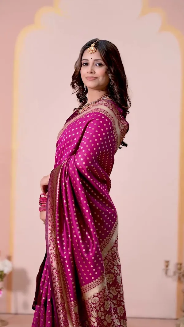 Banarasi_Style_Magenta_Silk_Saree_with_Golden_Buti,_Rich_Floral_Border_&_Designer_Pallu