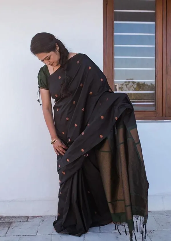 Black_Soft_Lichi_Silk_Saree_with_All-Over_Jacquard_Work_&_Rich_Woven_Pallu