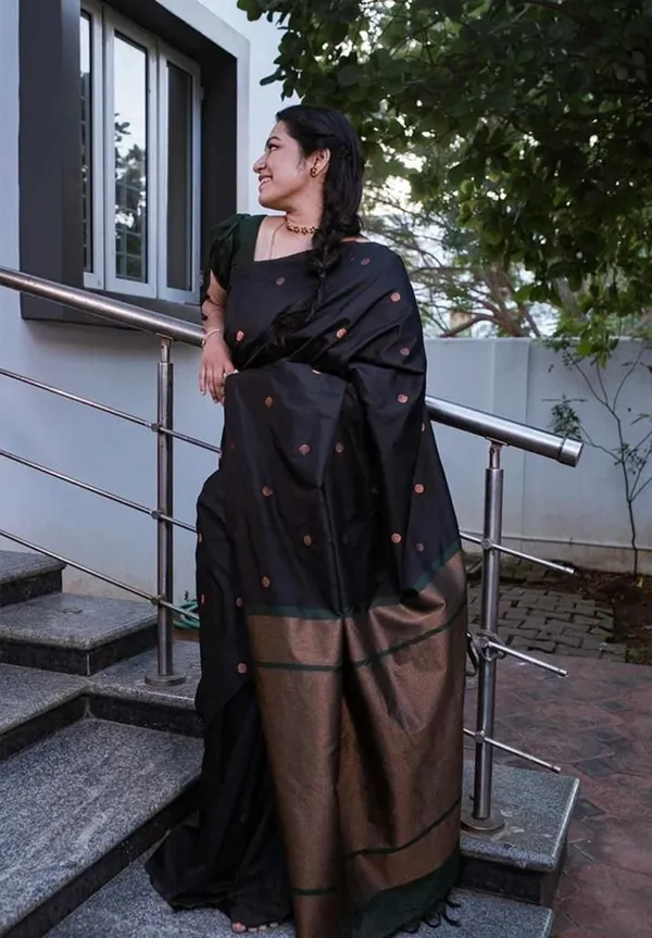 Black_Soft_Lichi_Silk_Saree_with_All-Over_Jacquard_Work_&_Rich_Woven_Pallu